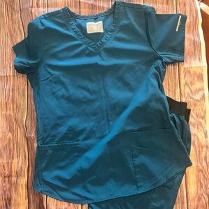 Women’s Skechers Teal Tall Scrub Set